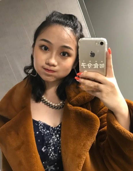 长大后的黄安仪体重120斤,穿裙却美出新境界|黄安仪|新境界|体重_新浪新闻