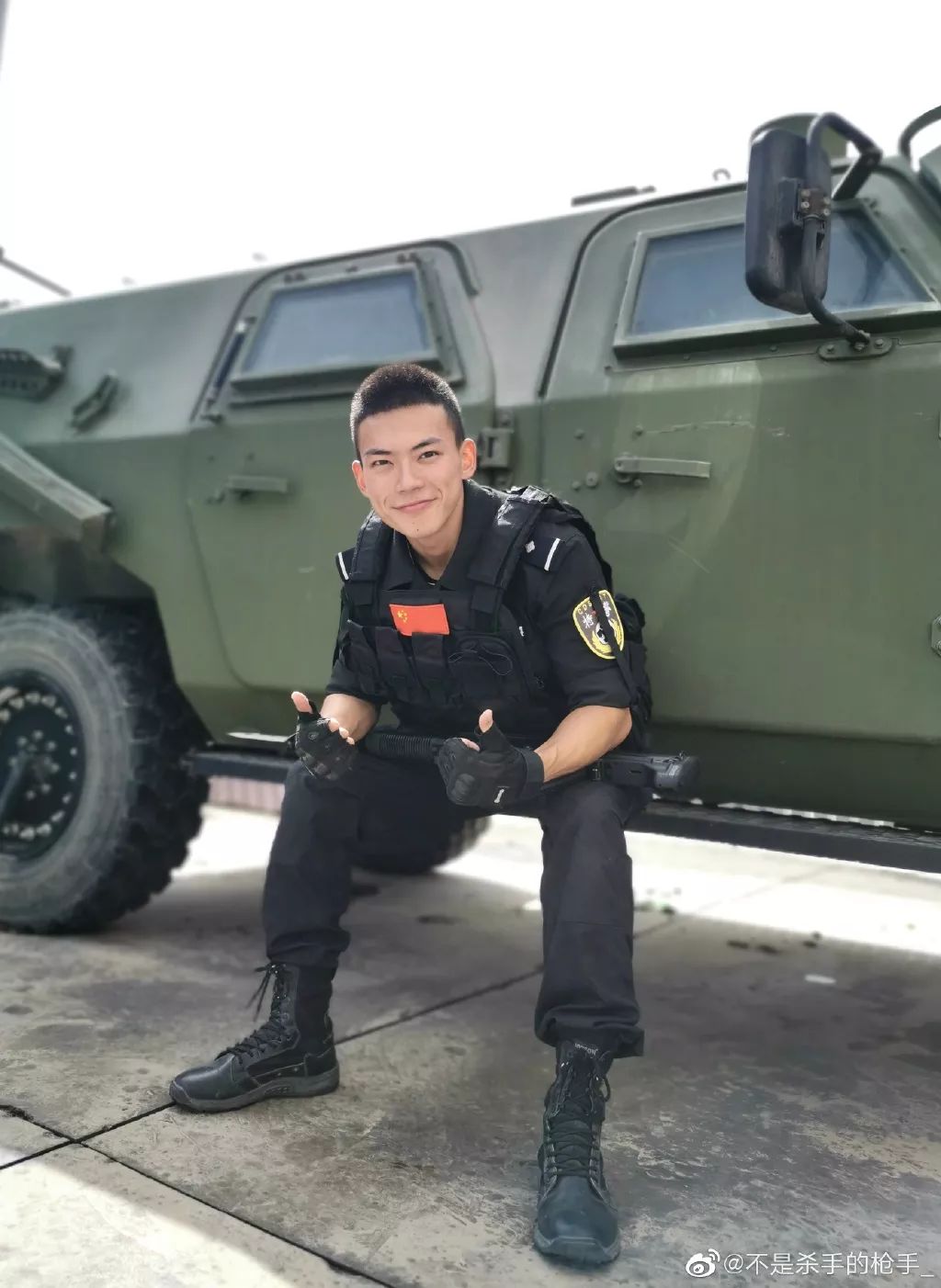 这基层f4颜值炸裂你还嗑什么抖音十层滤镜油腻男