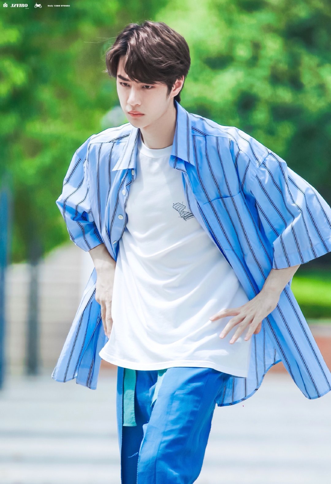 王一博衬衣穿搭,是我的酷盖耶啵啊,好撩人