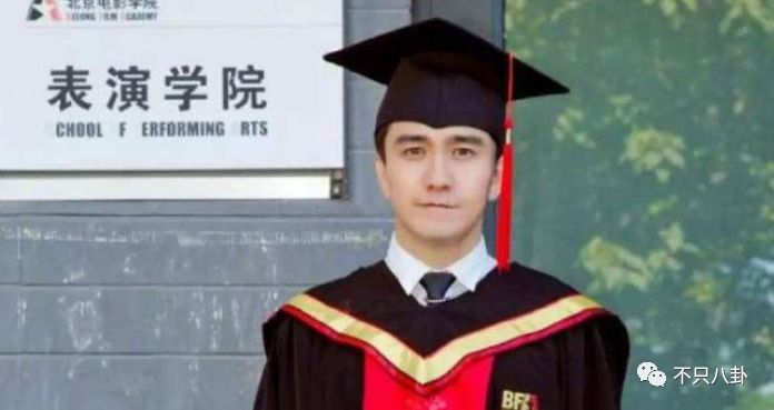 才子才女人设易翻车？江一燕获奖被翻旧账群嘲?专业和爱好要分清