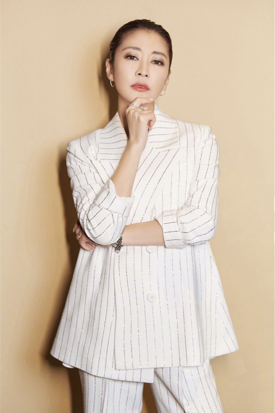 在梁静最新的采访中看到她公司了作为演员和制片人的她