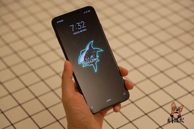 腾讯黑鲨游戏手机3体验90hz屏幕65w充电物超所值嗷嗷香