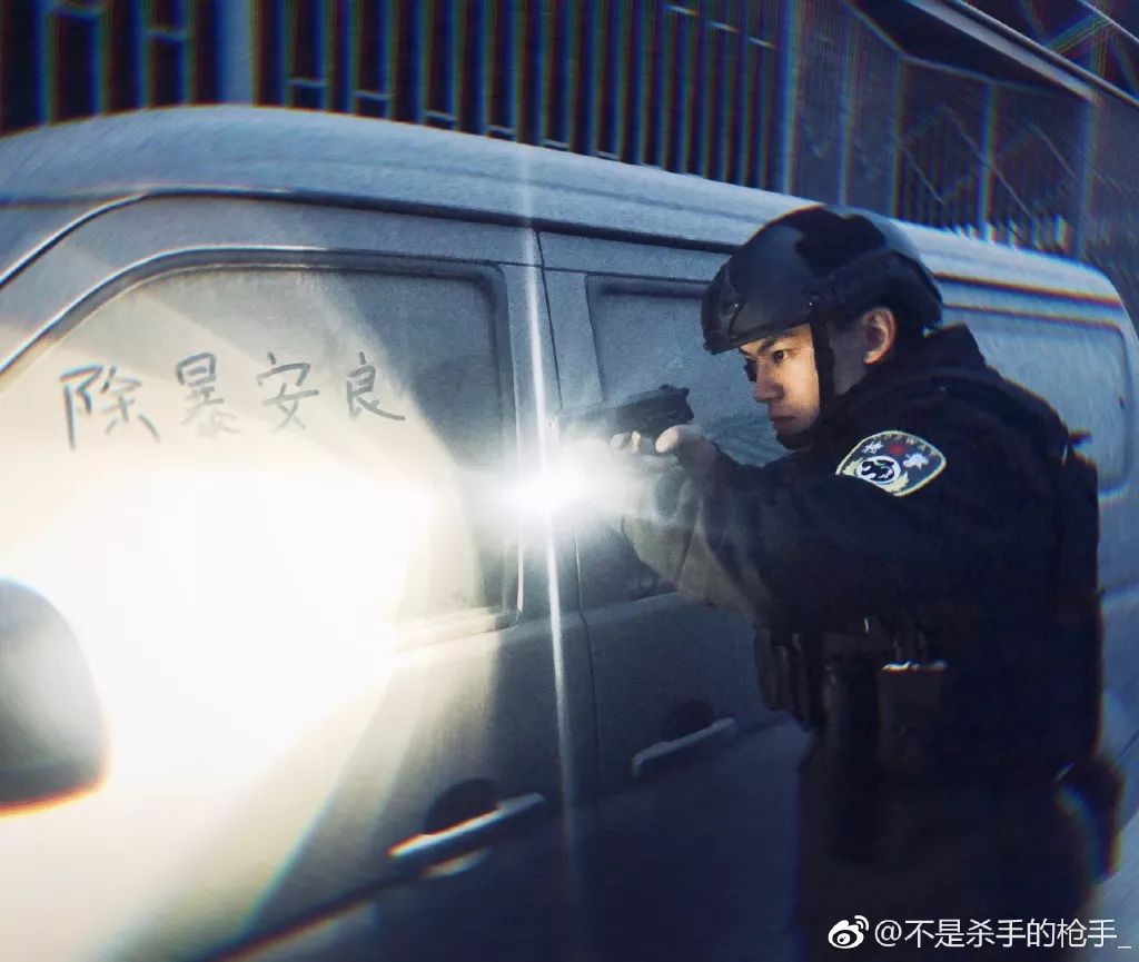 这基层f4颜值炸裂你还嗑什么抖音十层滤镜油腻男