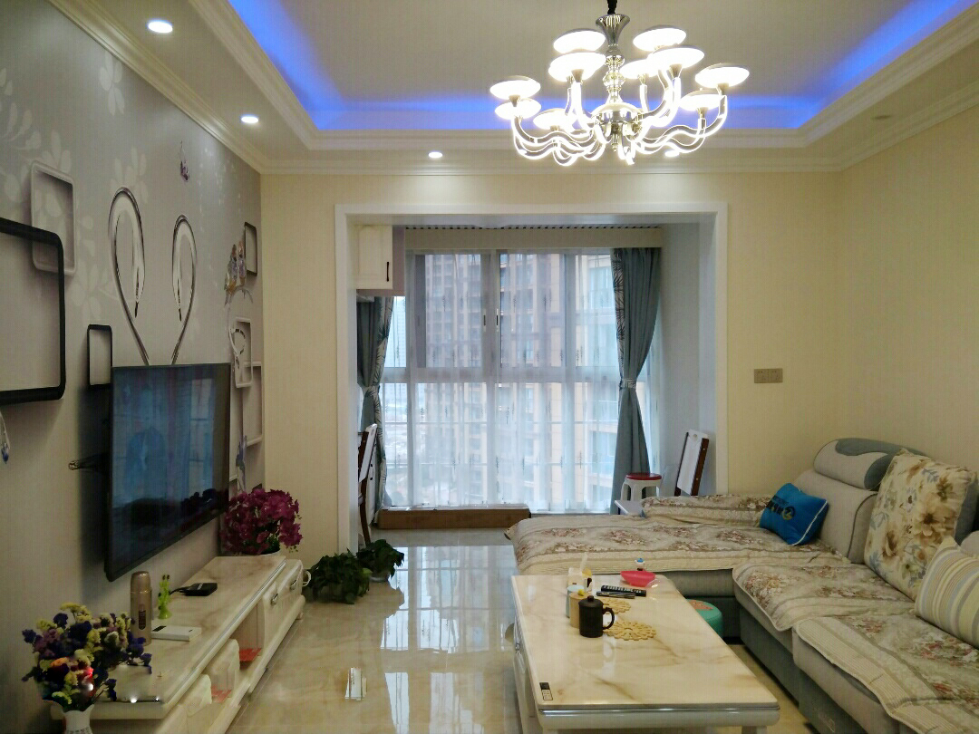 一家三口入住新房,花了15w,电视墙太漂亮了,女儿特喜欢,晒晒