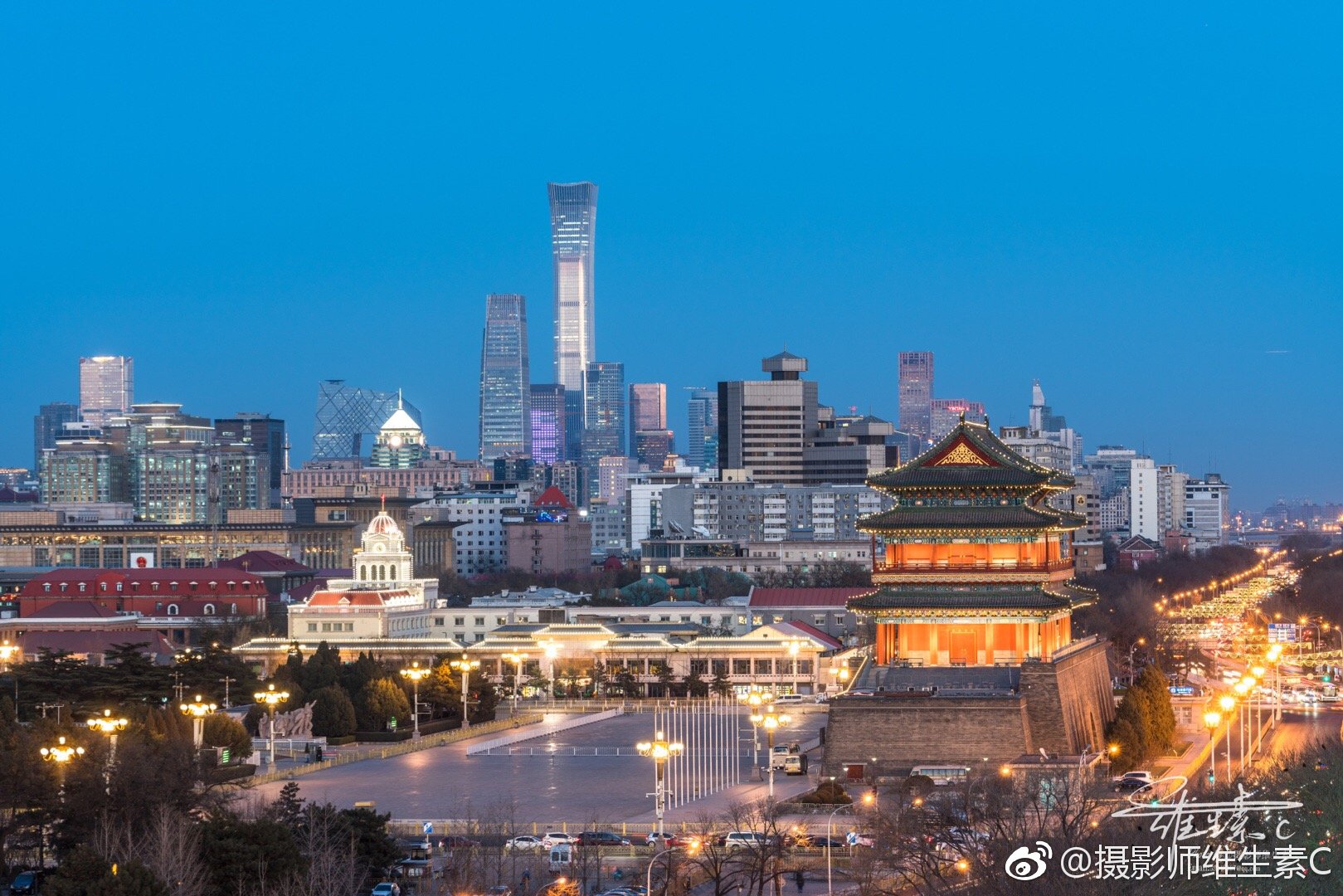 有着数千年历史的六朝古都北京不仅拥有许多宏伟壮丽的宫廷古建筑