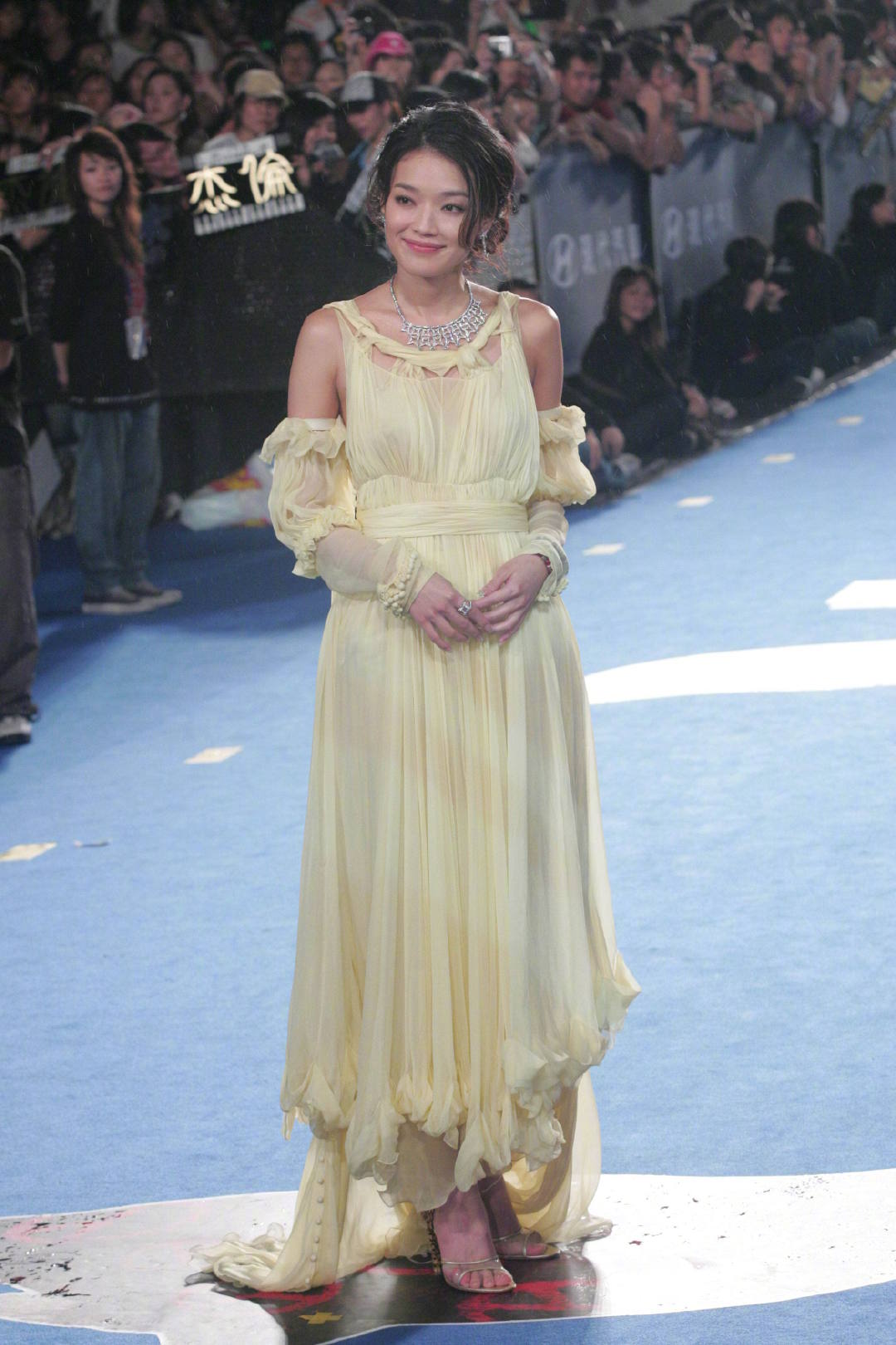 2005年，舒淇凭借《最好的时光》摘得第42届金马影后。|最好的时光|金马|影后_新浪新闻