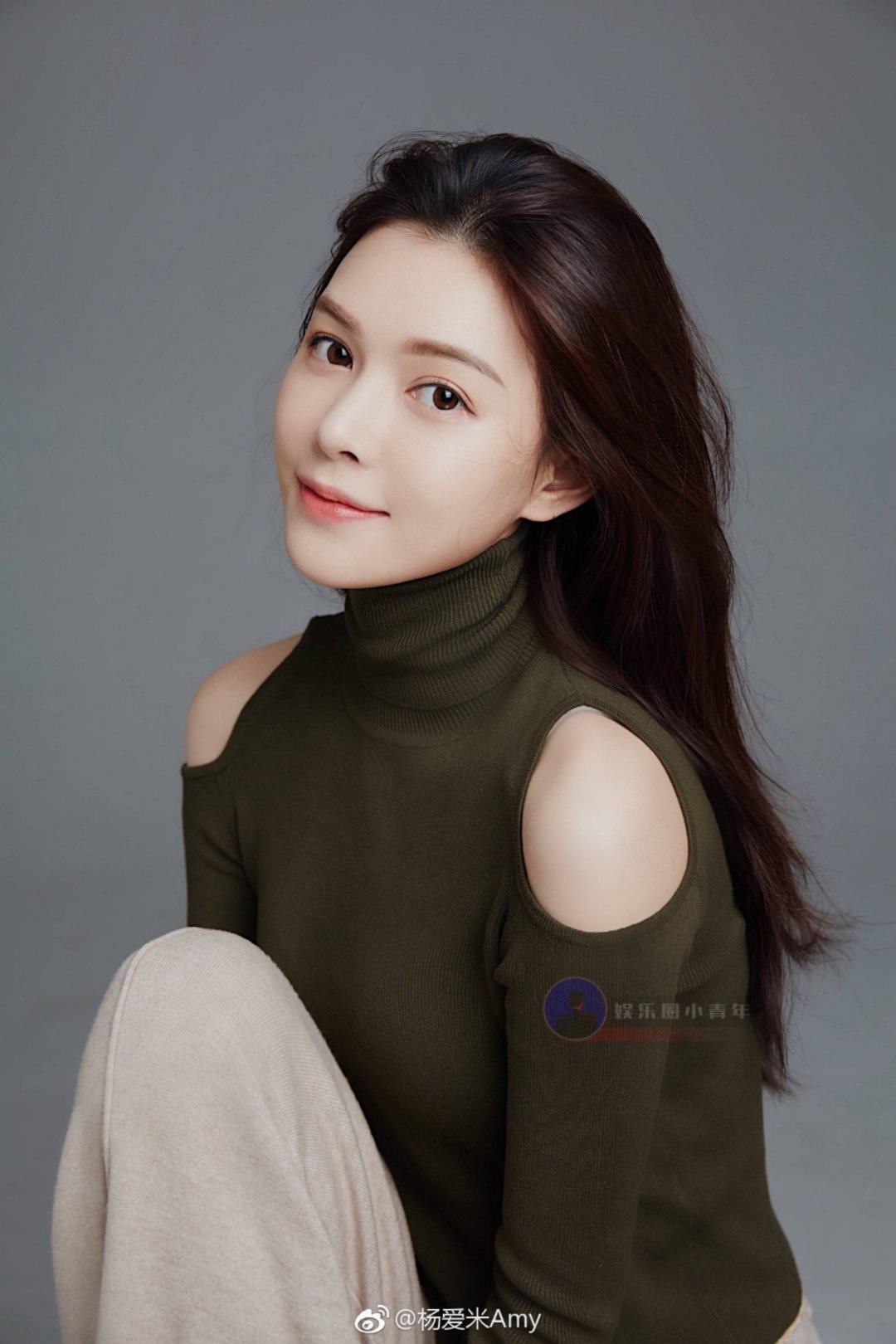 杨倩倩感觉长的还挺漂亮的身材也挺好