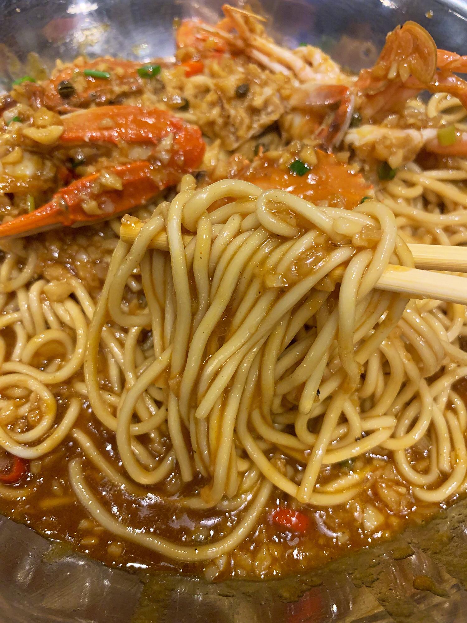 蟹脚热干面,简单几个字,组成了无敌