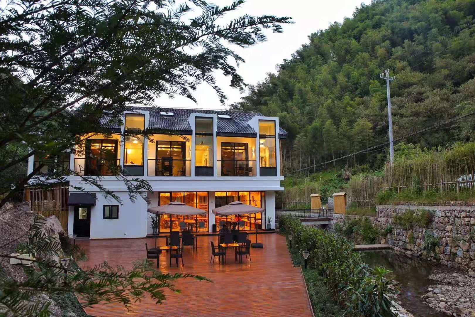 前几天刚去过的一个民宿,偶然入住了一晚,挺不错的