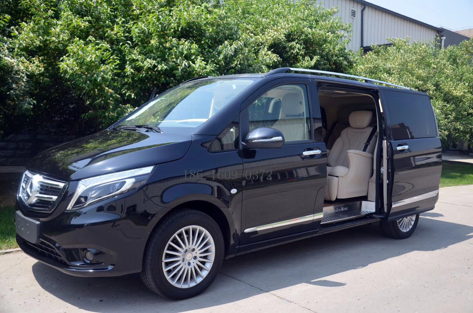 智汇舒车房车俱乐部-进口奔驰metris一进入车内就被征服