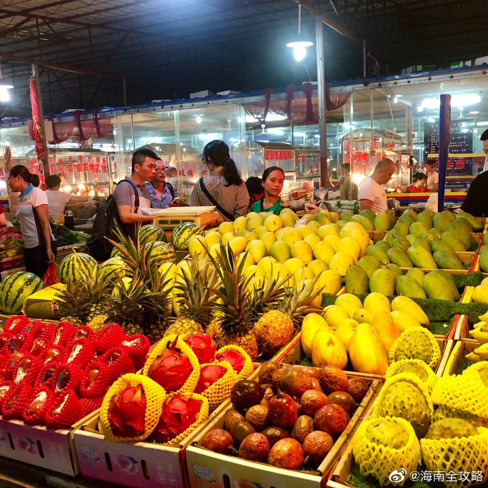 海口旅游,骑楼打个卡,去了板桥海鲜市场和丁村万人海鲜广场