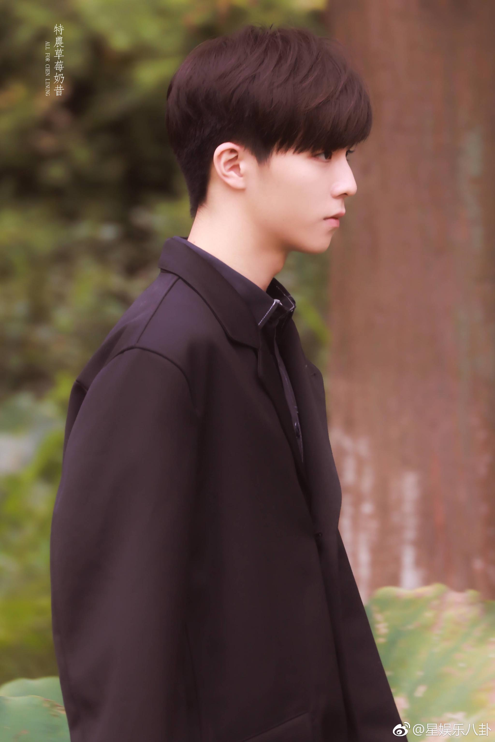 品品man帅有型陈立农的侧颜杀绝美侧颜帅炸了