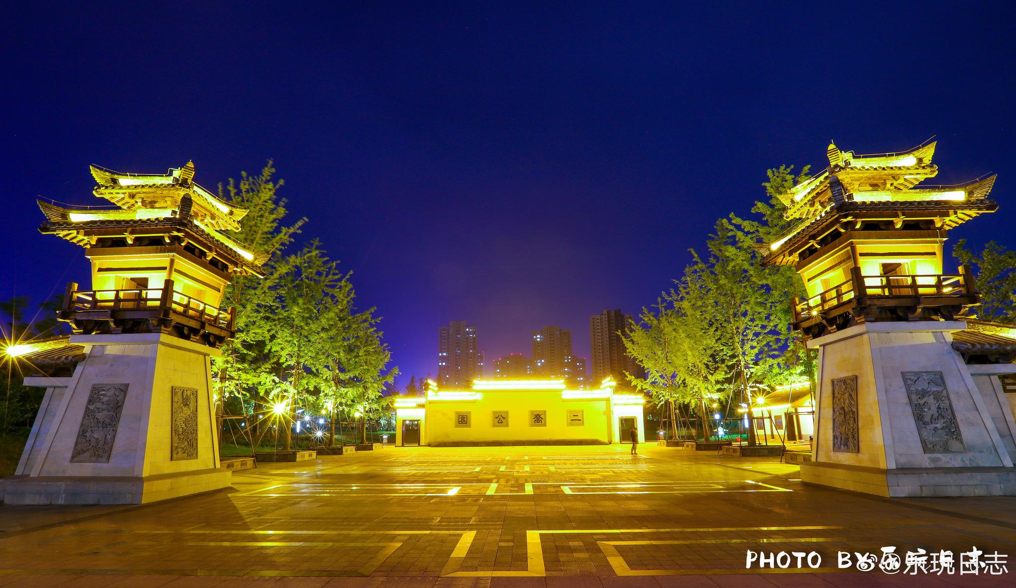 《三国志》记录二乔故里,皖公山下的皖城就是今天的潜山县城,孙策娶了