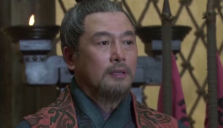 刘焉经历丧子之痛,又担心被牵连,加上州府突发大火,多重打击之下,刘焉