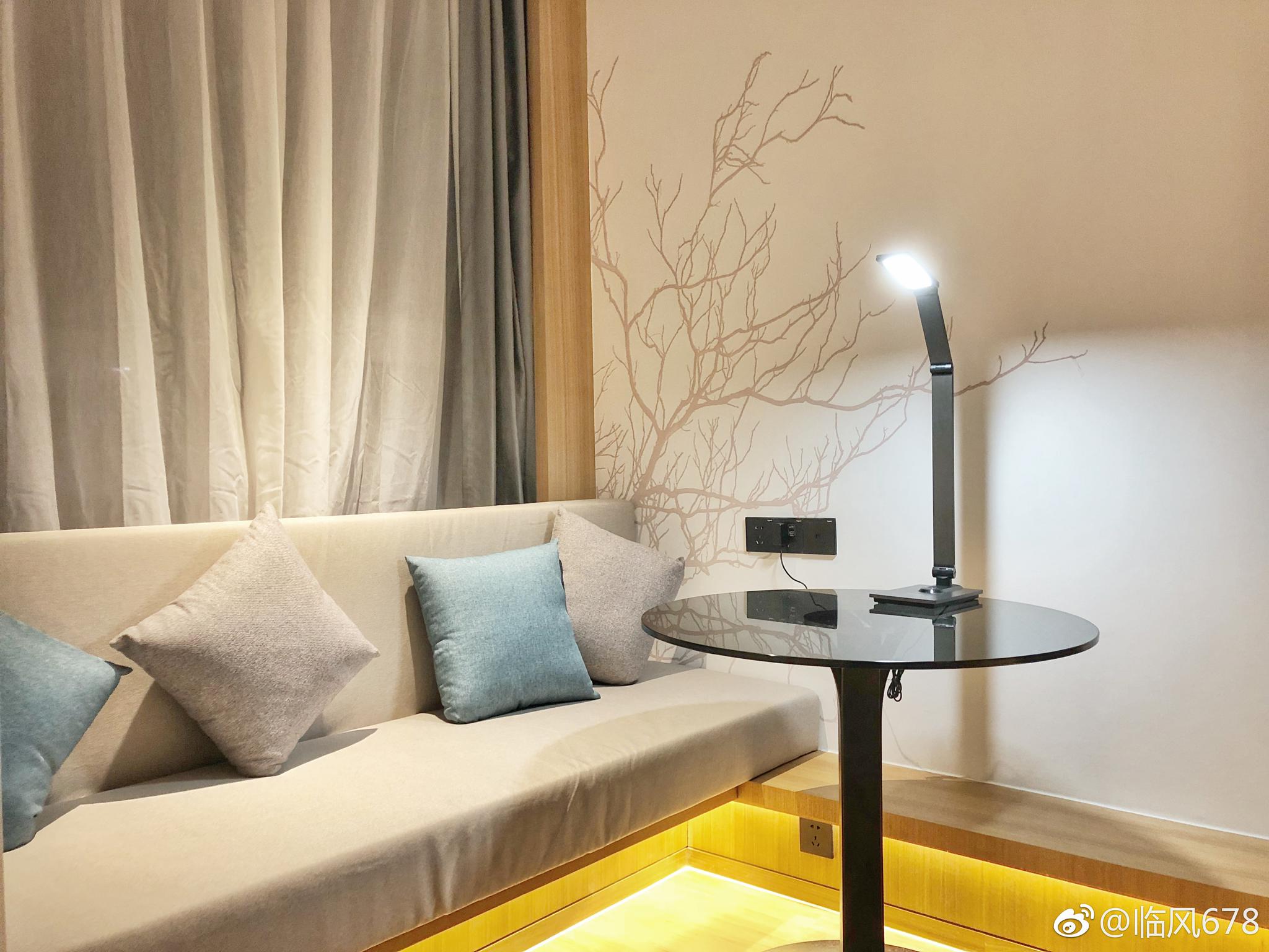今天入住杭州新天地 万丰枫酒店作为万豪旗下的中高端商务型酒店