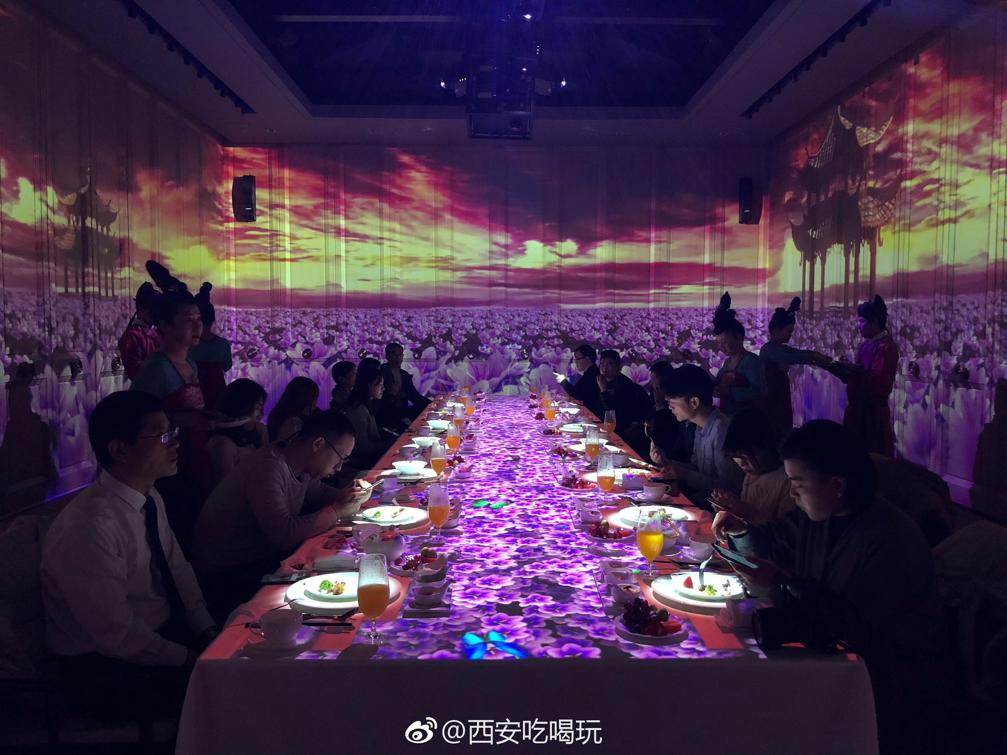 西安首家360°全息沉浸式光影餐厅—— 御宴宫 带你梦回唐朝|御宴宫|驼铃|丝路_新浪新闻