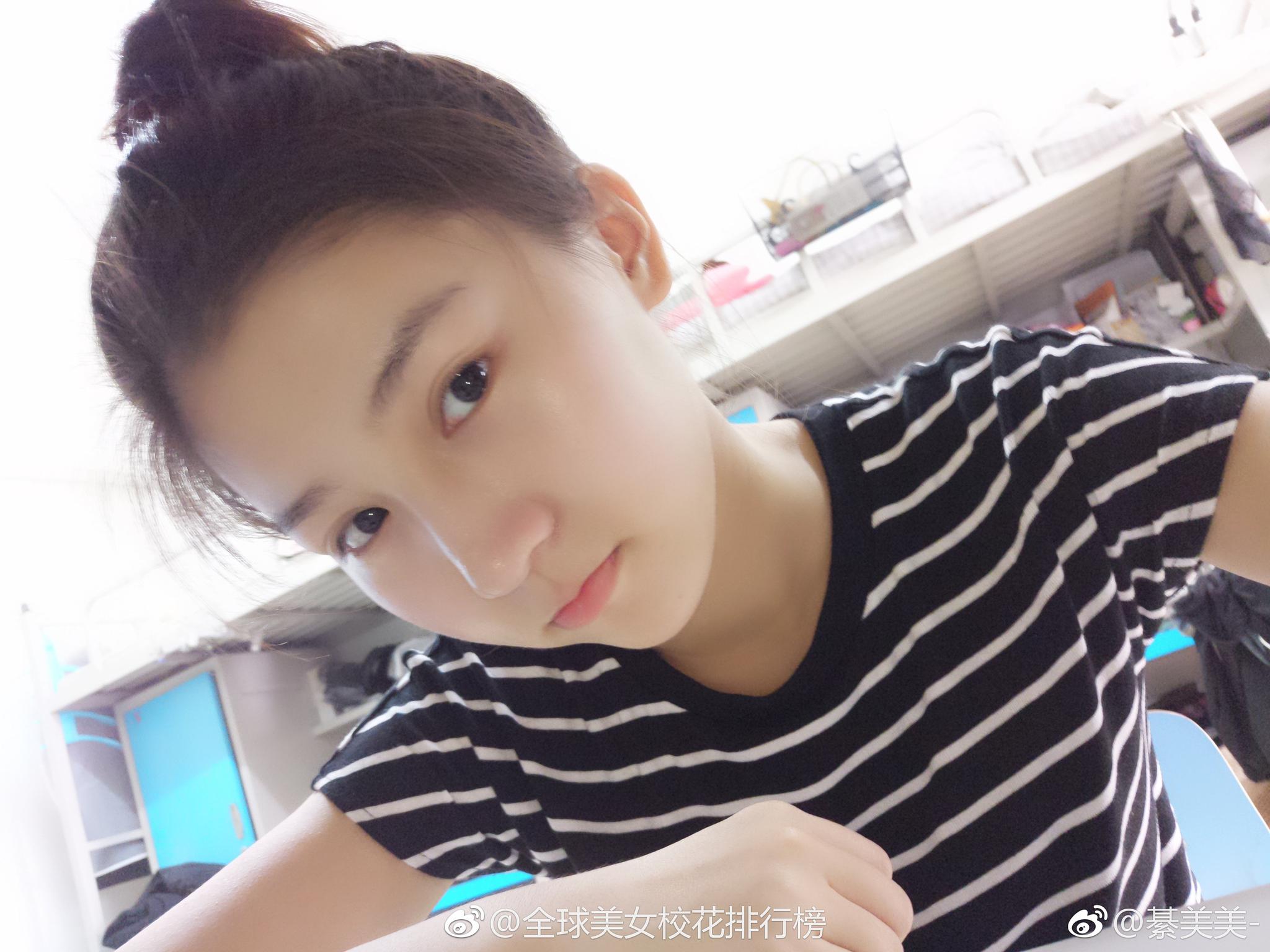 名字綦嘉怡 98年 就读于中国戏曲学院 来自辽宁 回族女孩