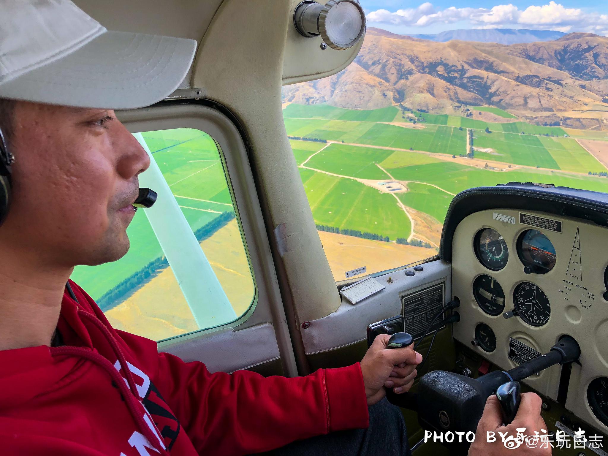 瓦纳卡开飞机,上帝视角饱览秀丽山湖