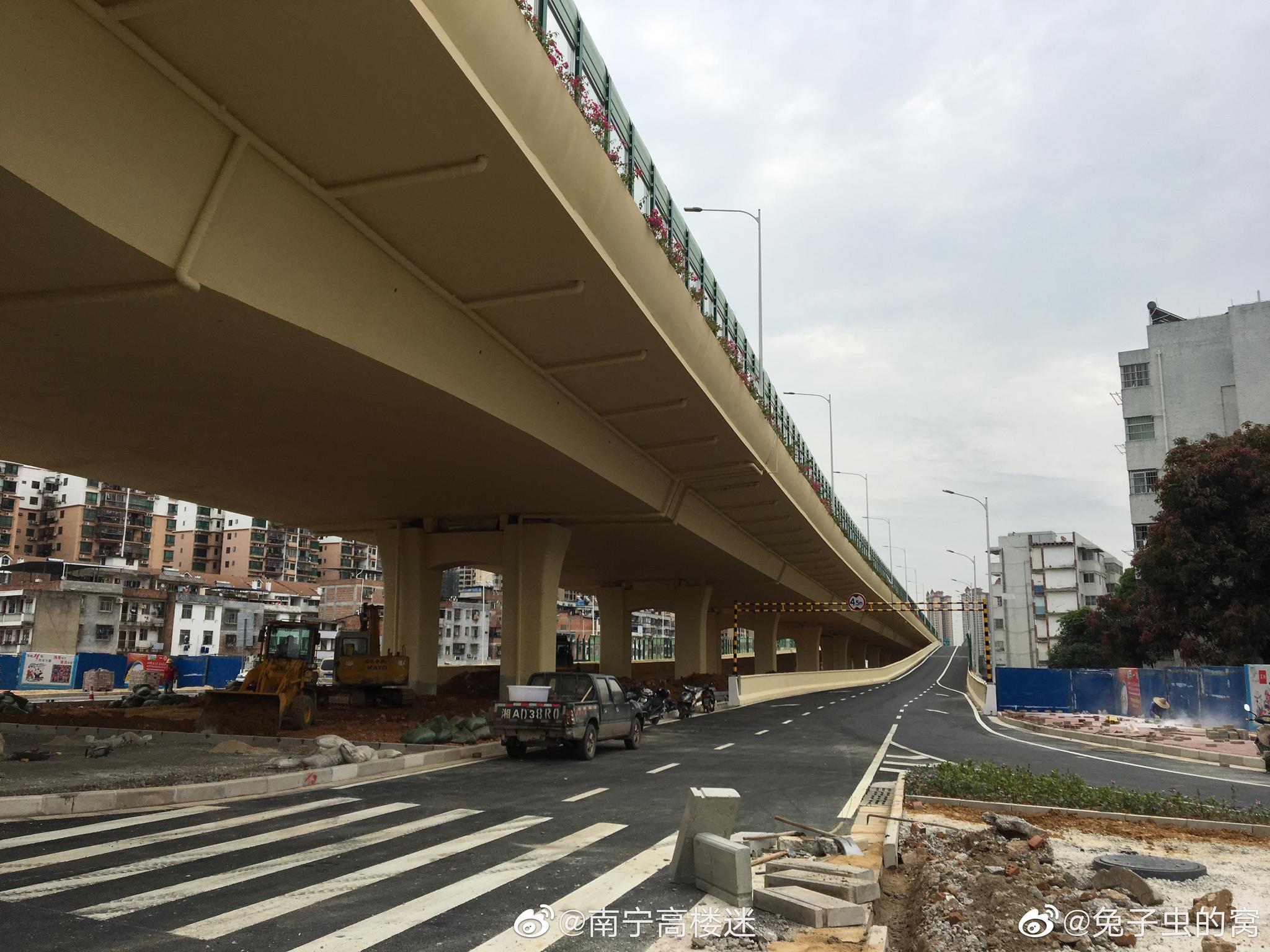 清厢快速路鲁班路匝道开放交通.@兔子虫的窝