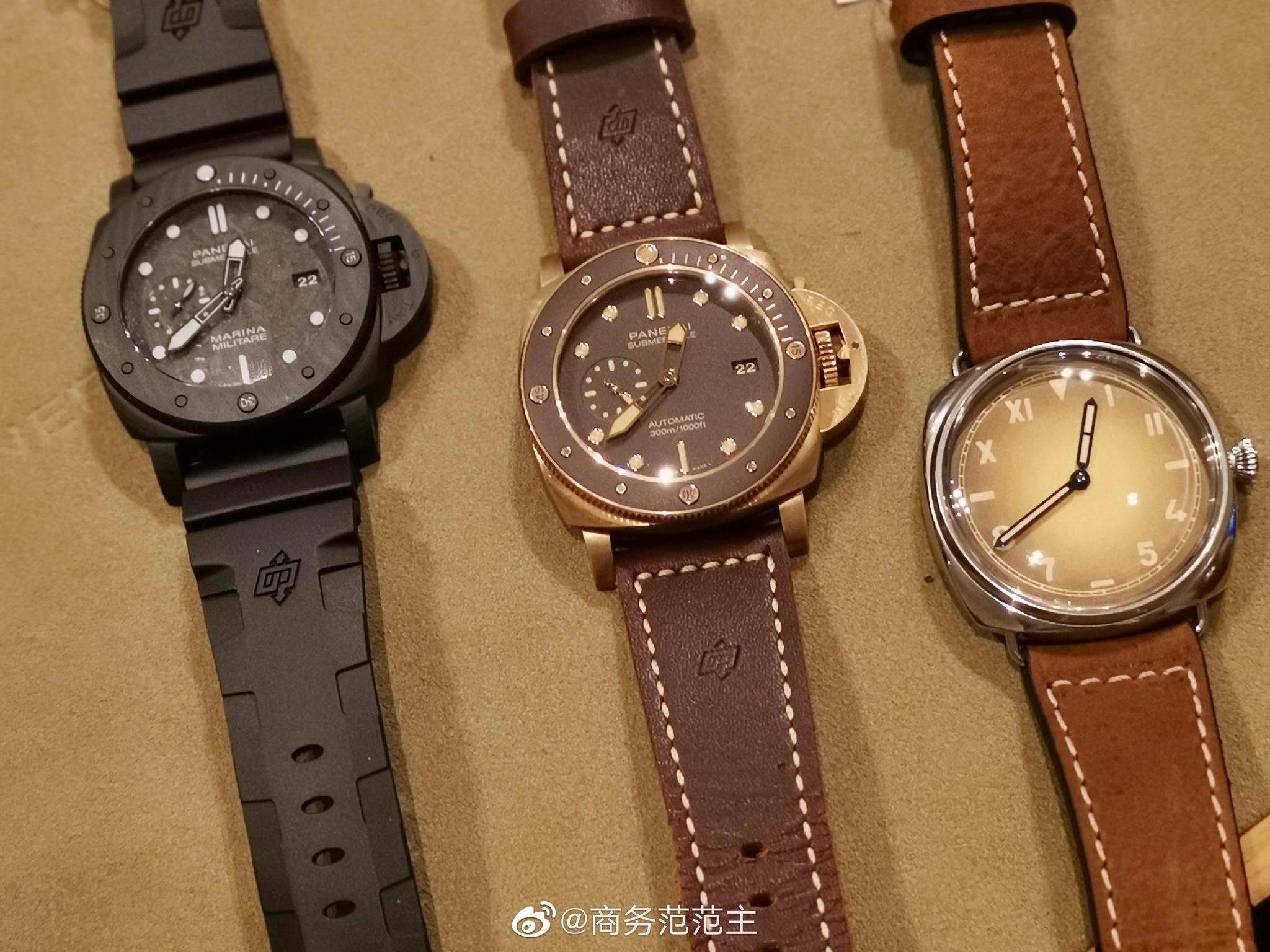 今年新推出的碳纤维submersible腕表很抓眼球