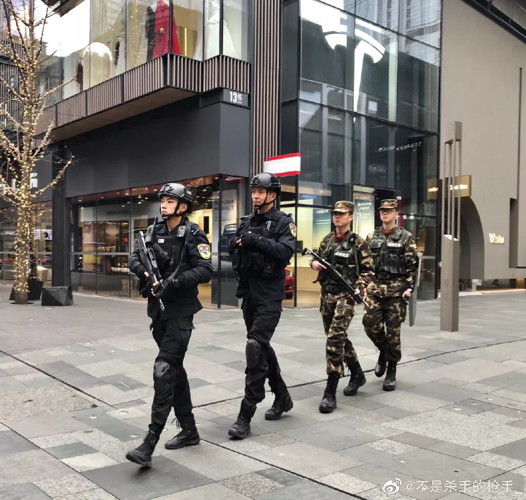 这基层f4颜值炸裂你还嗑什么抖音十层滤镜油腻男