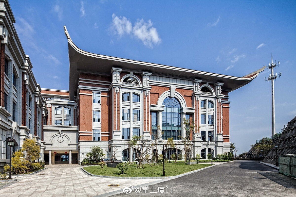 嘉庚艺术中心 / 同济大学建筑设计研究院以对称,比例,秩序,韵律