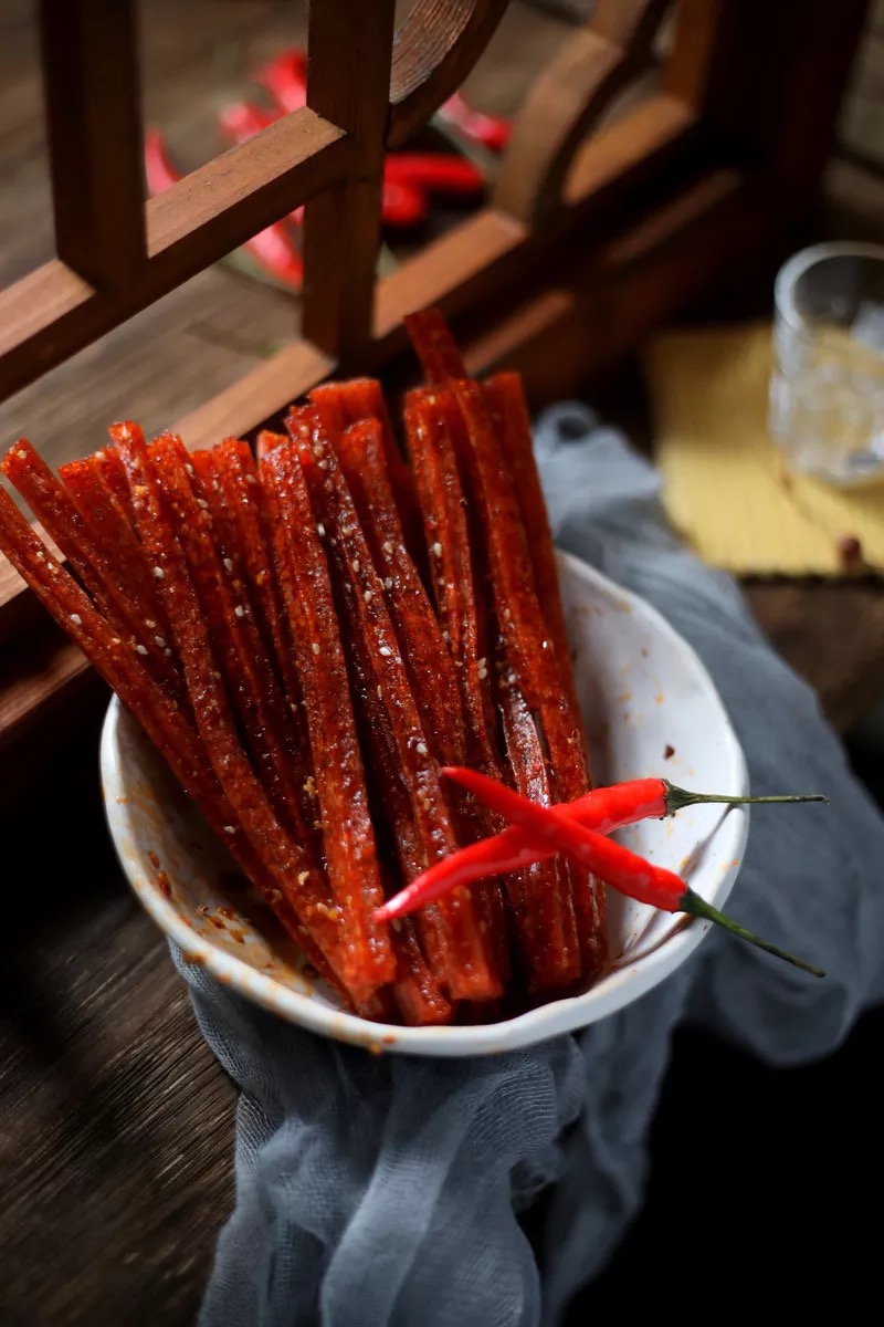 辣条手机壁纸来压压惊图源网络