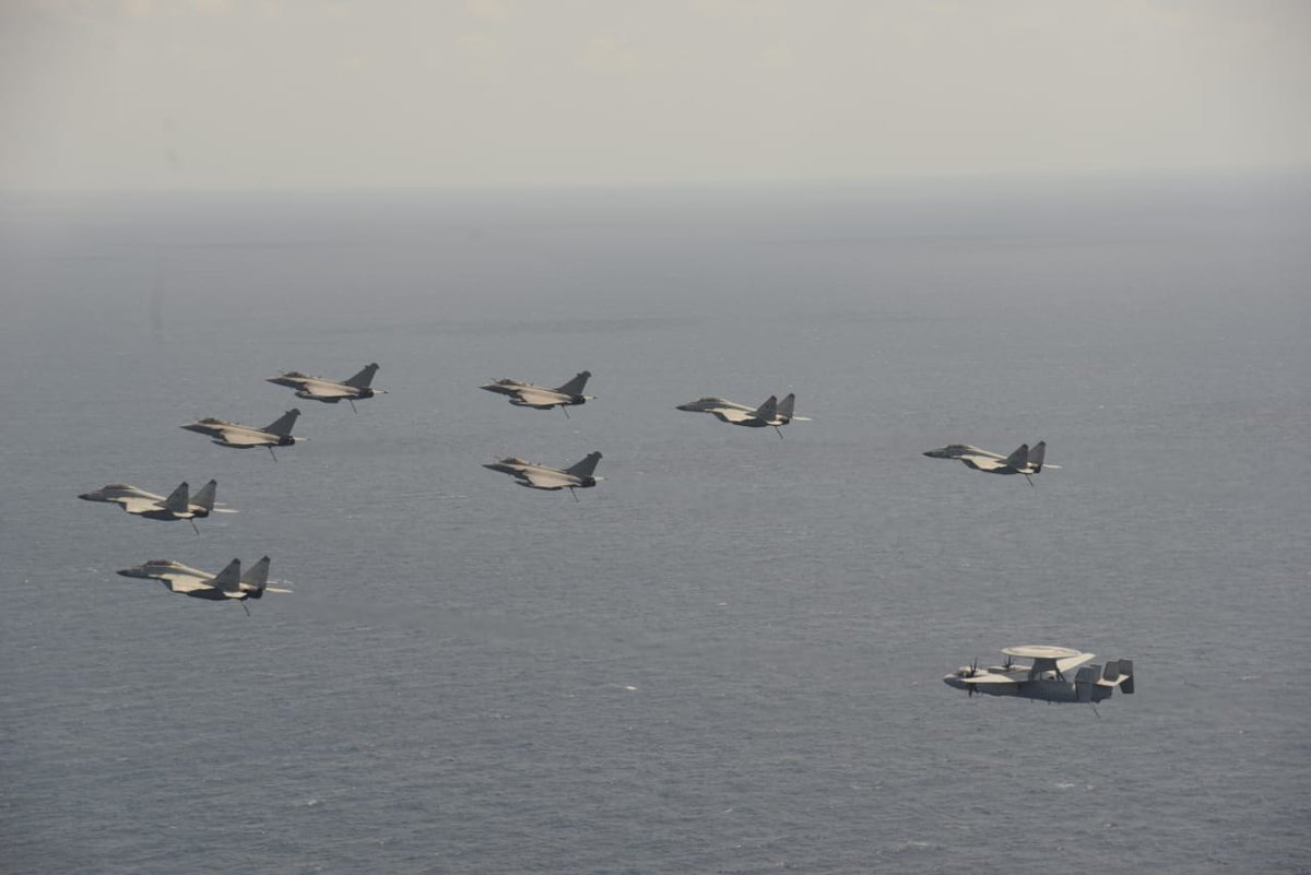 伐楼拿2019联合军演,法印两国海军舰载机混合