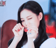 唐艺昕张若昀婚礼这么甜,就因为长了水蜜桃脸?