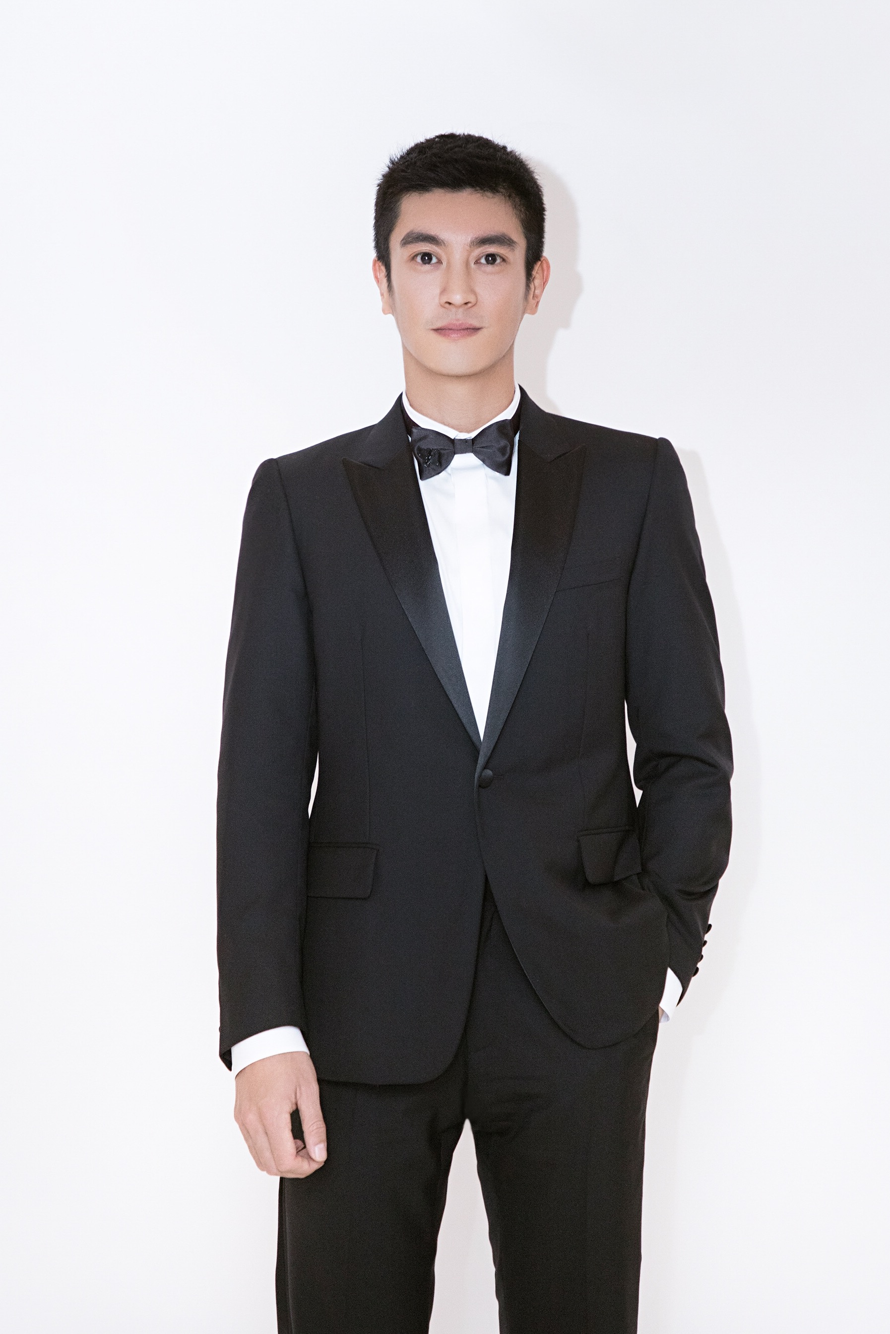 杜江霍思燕受邀出席了今晚的海南岛国际电影节