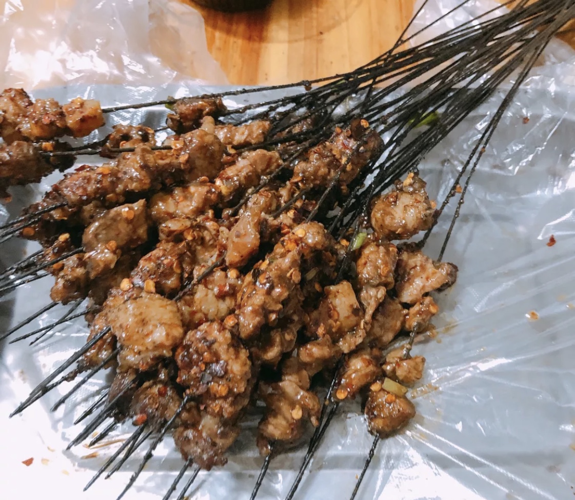 贵阳勒铁签烤肉很多人都推荐杨婆婆烤肉