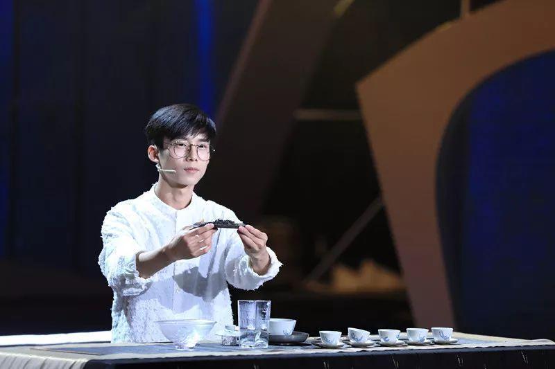 官宣实至名归徐黄涛夺得茶企通最美茶艺师冠军
