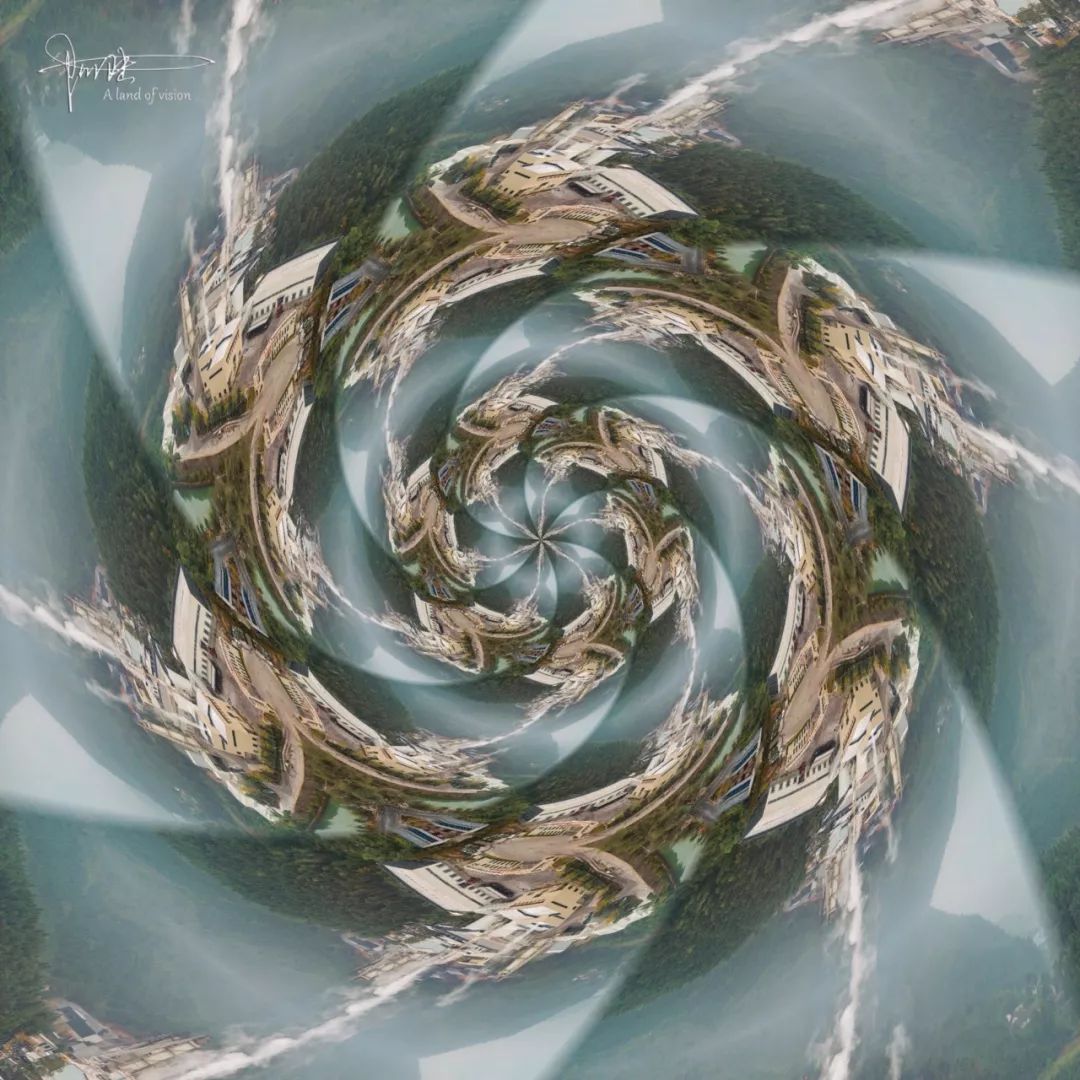 让你手机里的风景和合影变成抽象图,太简单了,只需要手指点几下