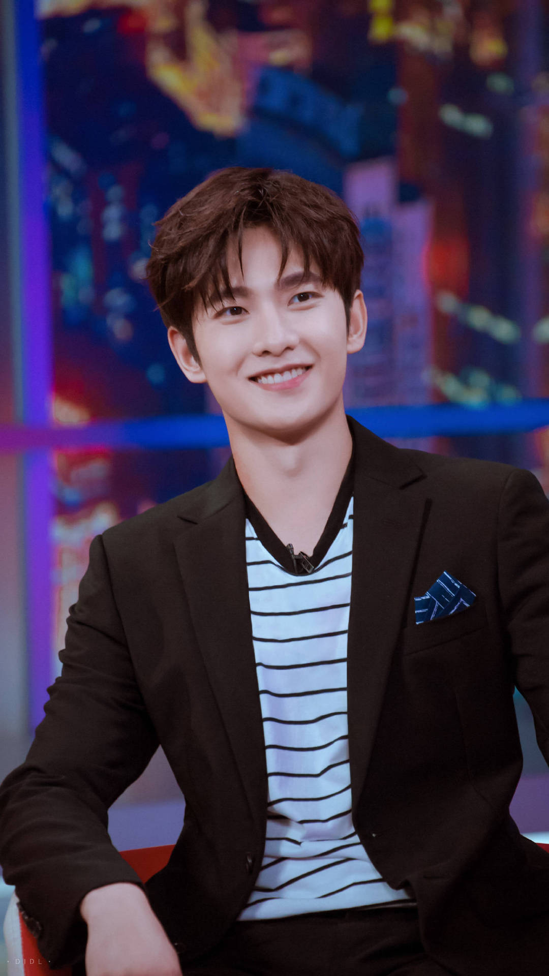 国庆假期睡前的晚安甜饼|杨洋|甜饼|国庆假期_新浪新闻