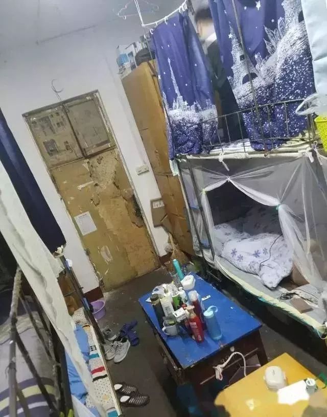 延边大学四人寝改六人寝