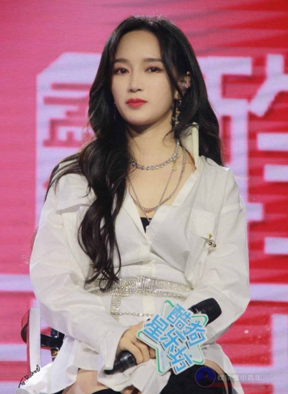 miss a前成员孟佳和elroy官宣恋情了,那萧亚轩我就先抱走了