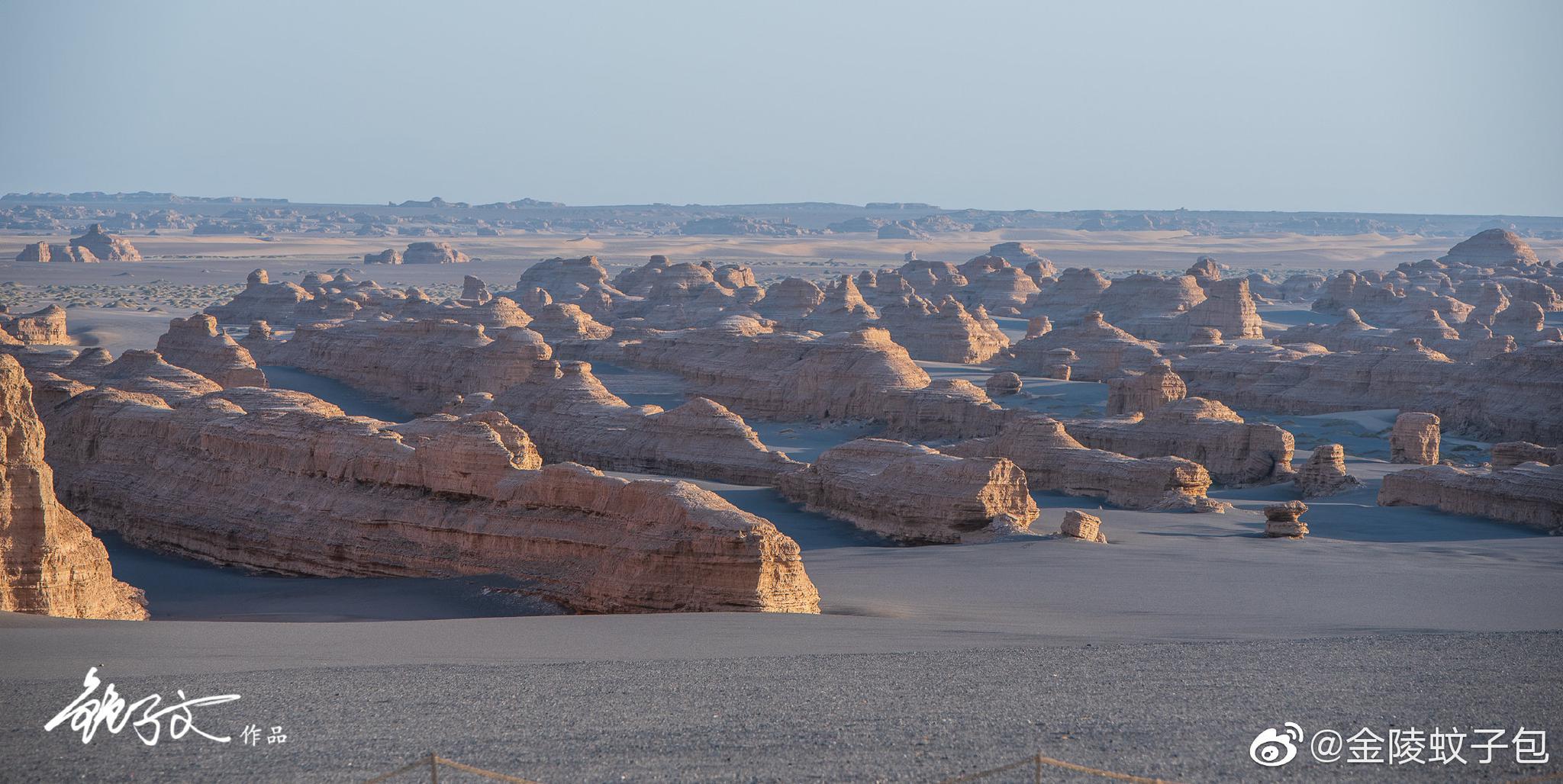 青海大环线水上雅丹开园 聚宝盆柴达木盆地探秘