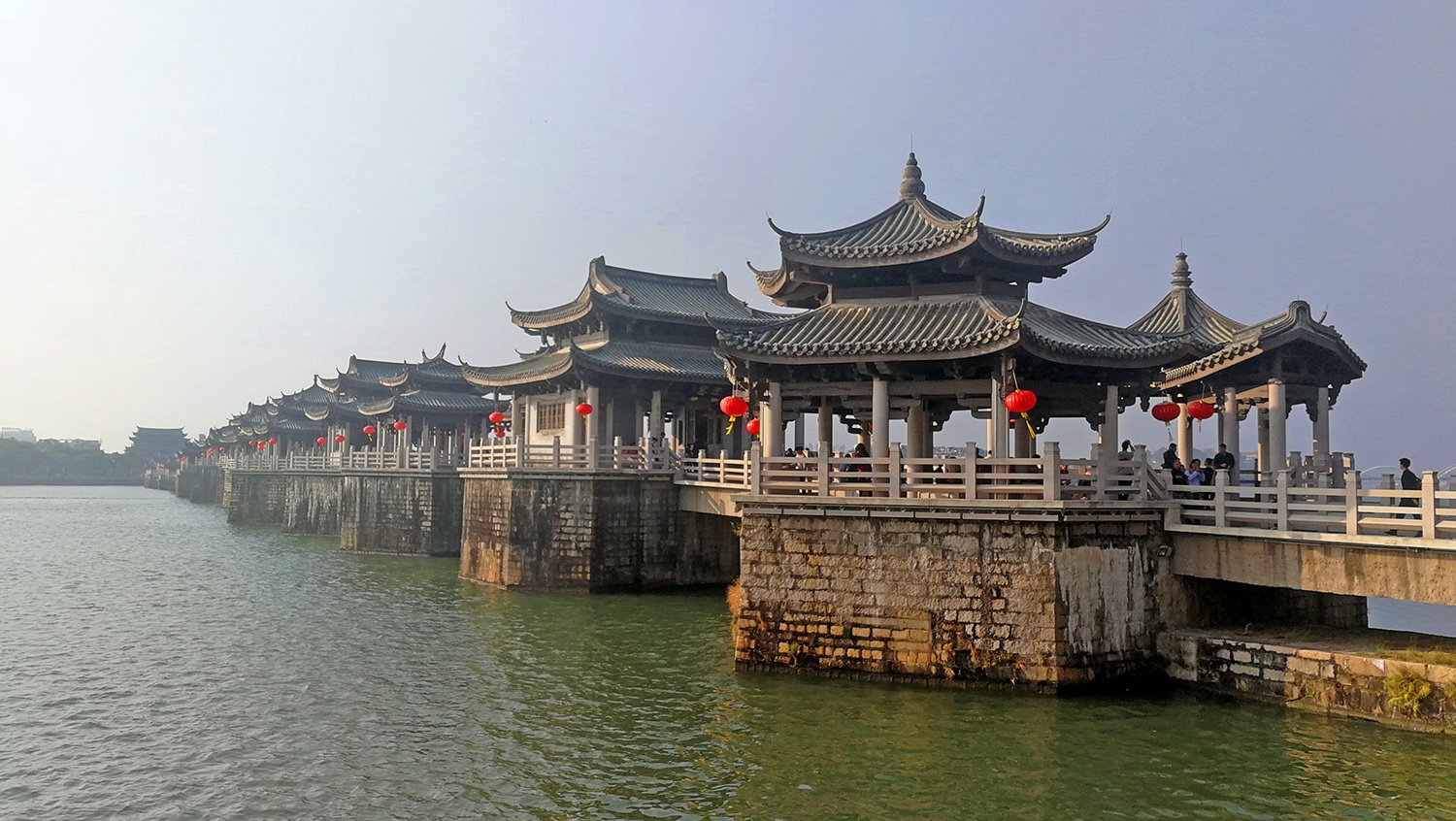 广东这座古桥,能拆能合犹如机器桥,门票降20元后游客量逐年增加|古桥|广济桥|韩江_新浪新闻