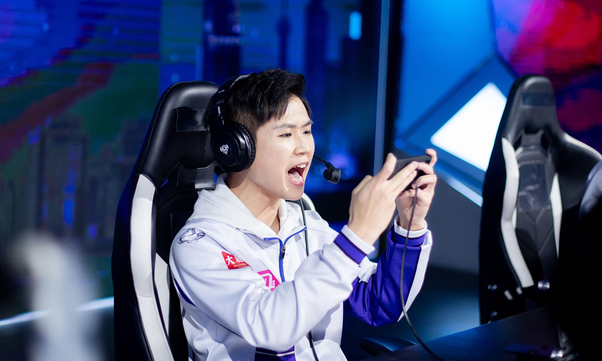 hero久竞:一支被教练bp强行提升实力的队伍,中核转型成功