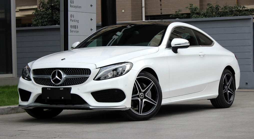 奔驰C180多少钱 奔驰C180和C260有什么区别