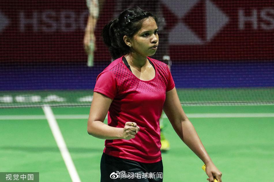 杜玥/李茵晖22-20 21-16蓬纳帕/斯基弗鲁尔嘉德/提格森(丹麦)2