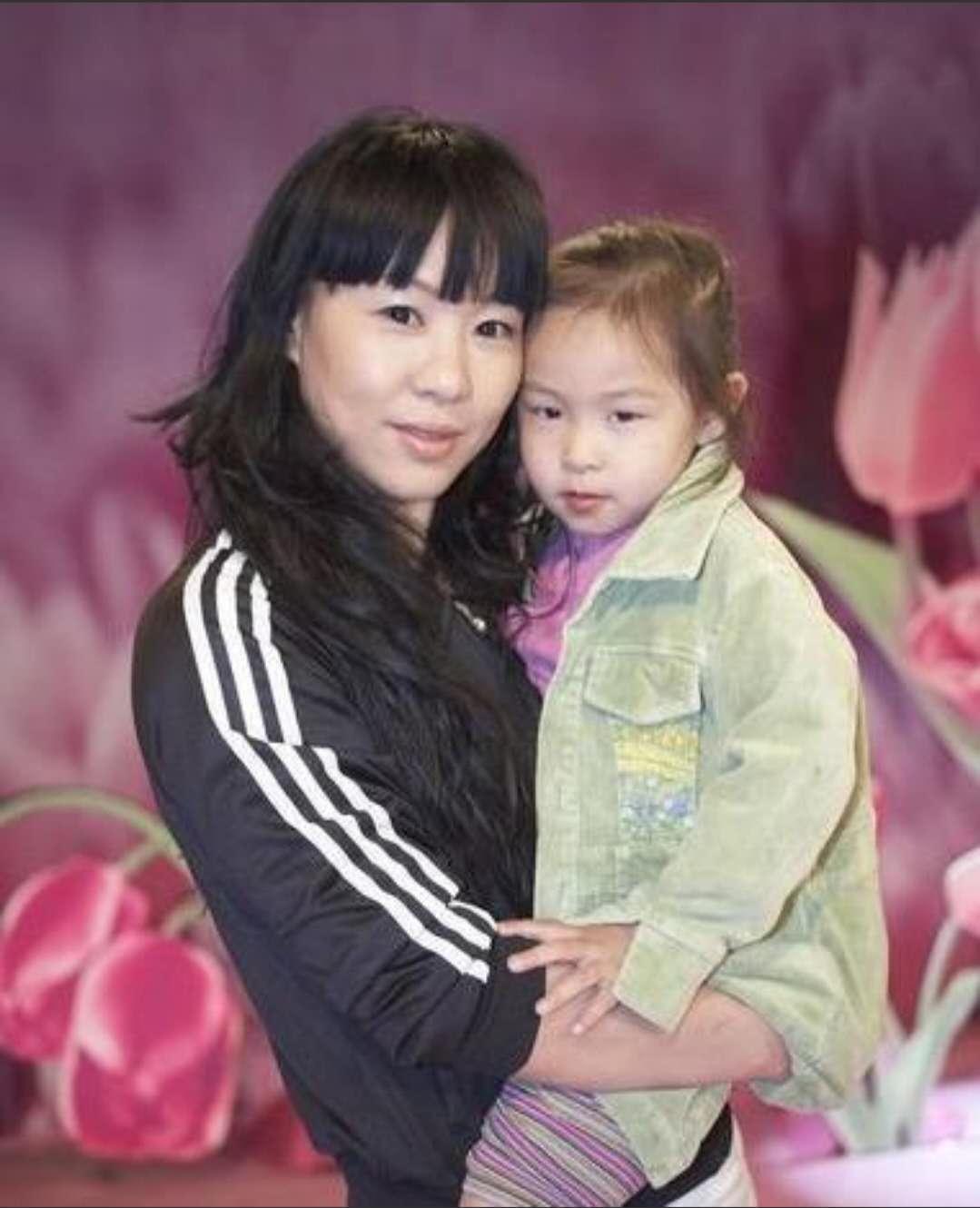 被誉为水蝴蝶的她,退役后转战商业,曾有浪漫求婚史,现幸福美满