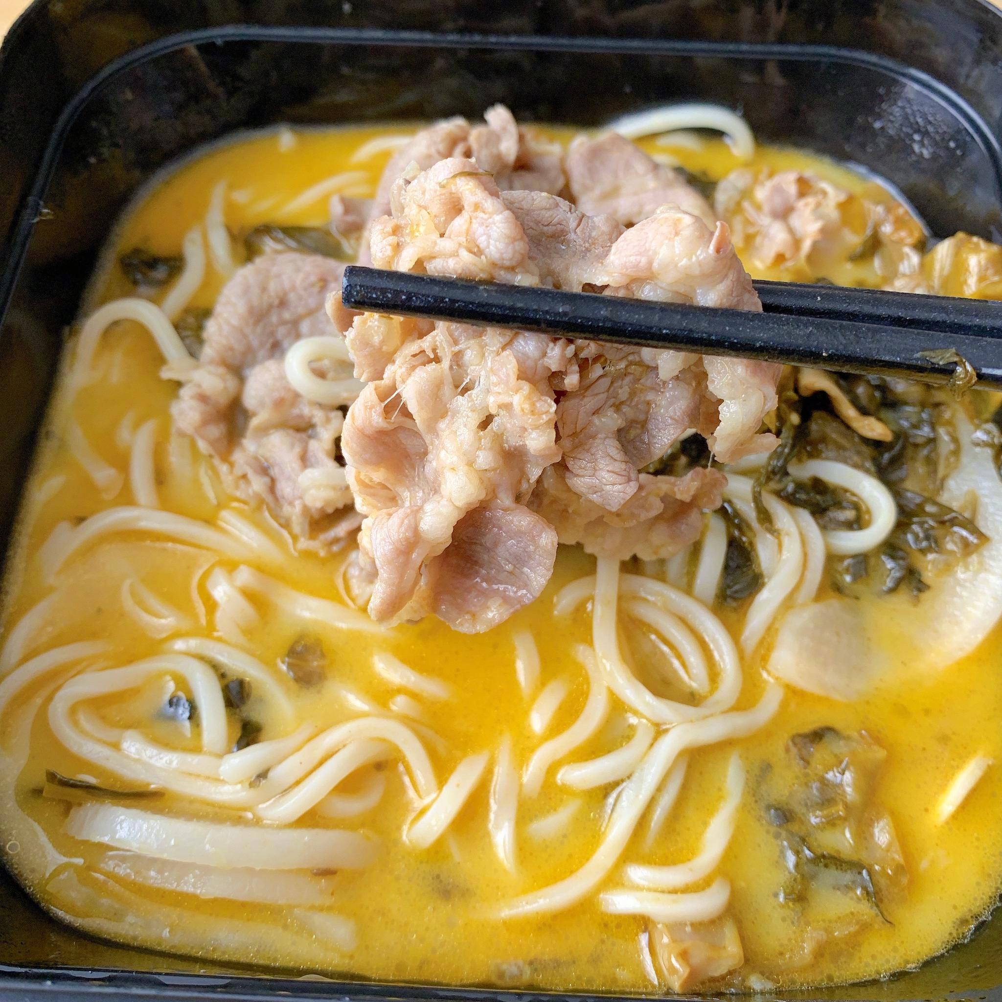 今天吃了和府捞面的酸菜雪花肥牛面