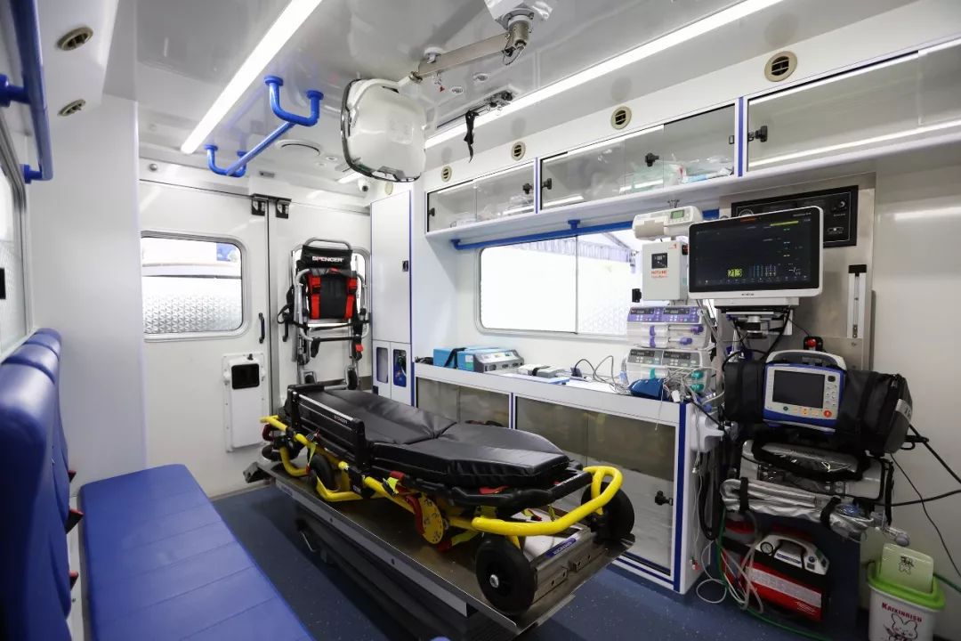5g智慧医疗急救车内场景