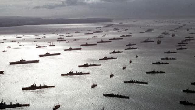 军营升国旗,场面跟阅兵一样,队长喊话用粤语!