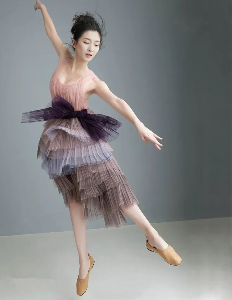 中国芭蕾舞女演员图片