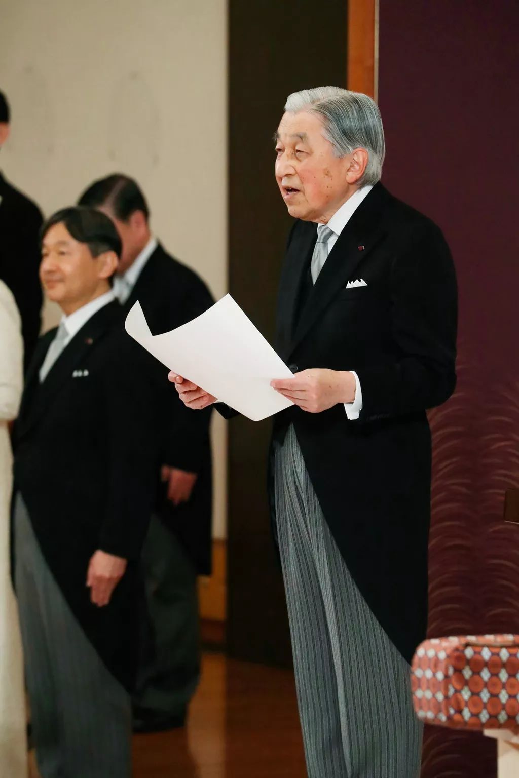 平成最后的演说明仁天皇说了三段话