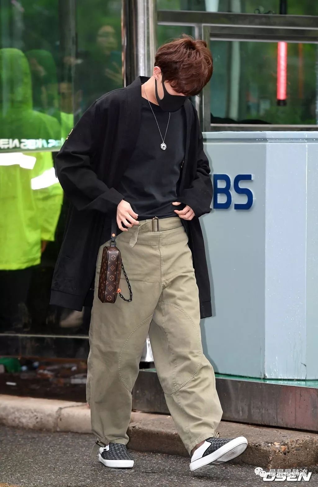 韩流照妖镜 | 朴灿烈的皮衣亮了!任时完果然初恋感满满啊