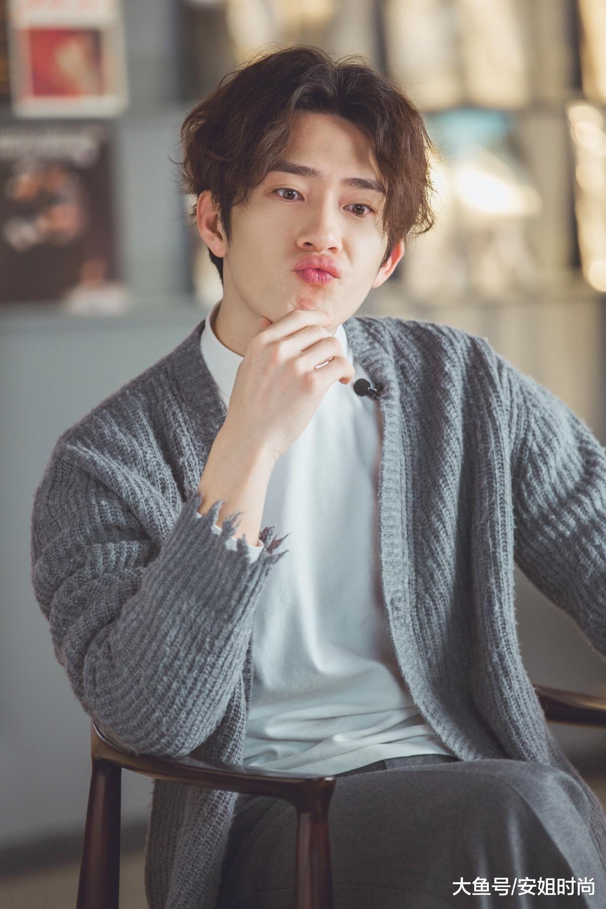 长脸男生适合什么发型?学习杨洋朱一龙等4位男星造型,帅气精致