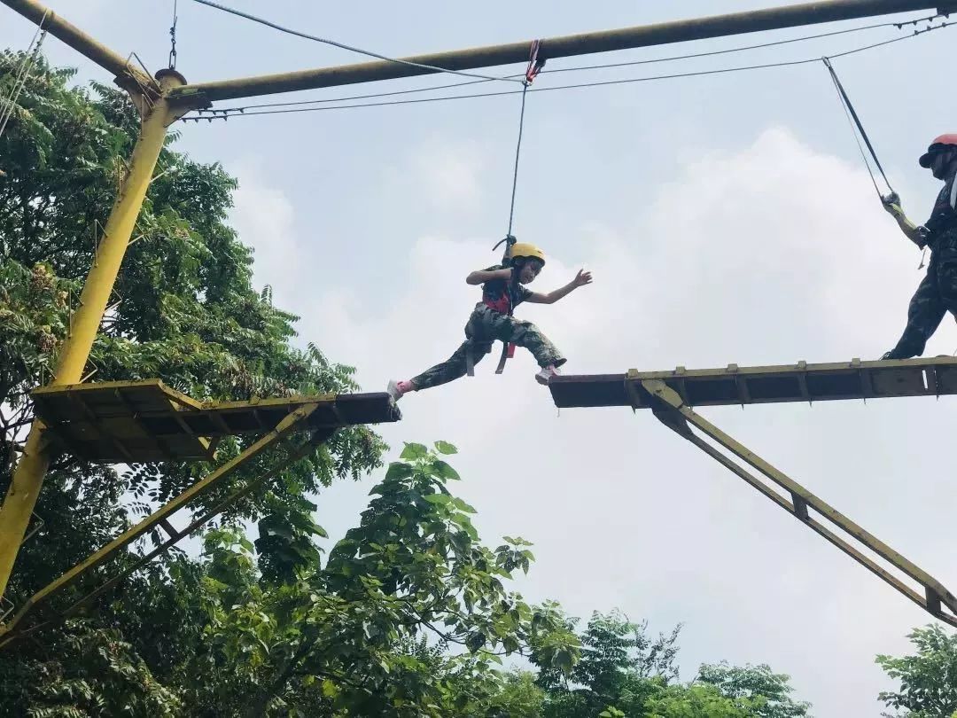 实弹演习!户外求生!游戏竞技!我们都是铁军小勇士!